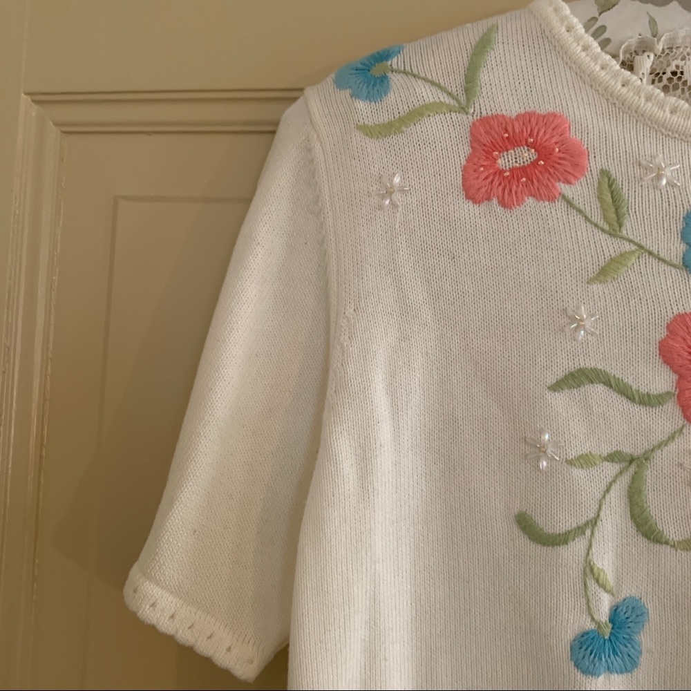 Vintage Cream Short Sleeve Cottagecore Floral Sweater SZ M - Picture 3 of 16